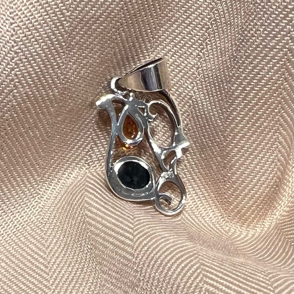 Sterling Silver Amber Pendant - Picture 2 of 2